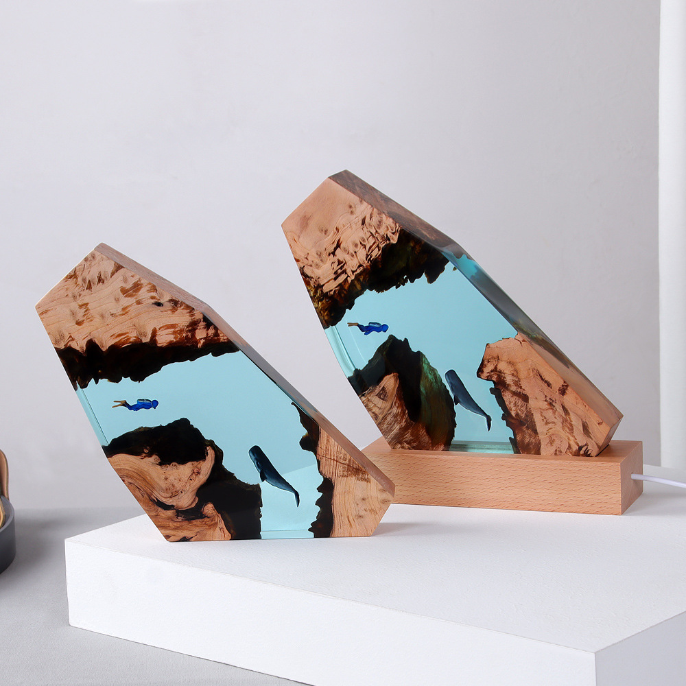 New Underwater Cave Whale Dive - đánh giá và giá Resin Art For Anniversary Gift